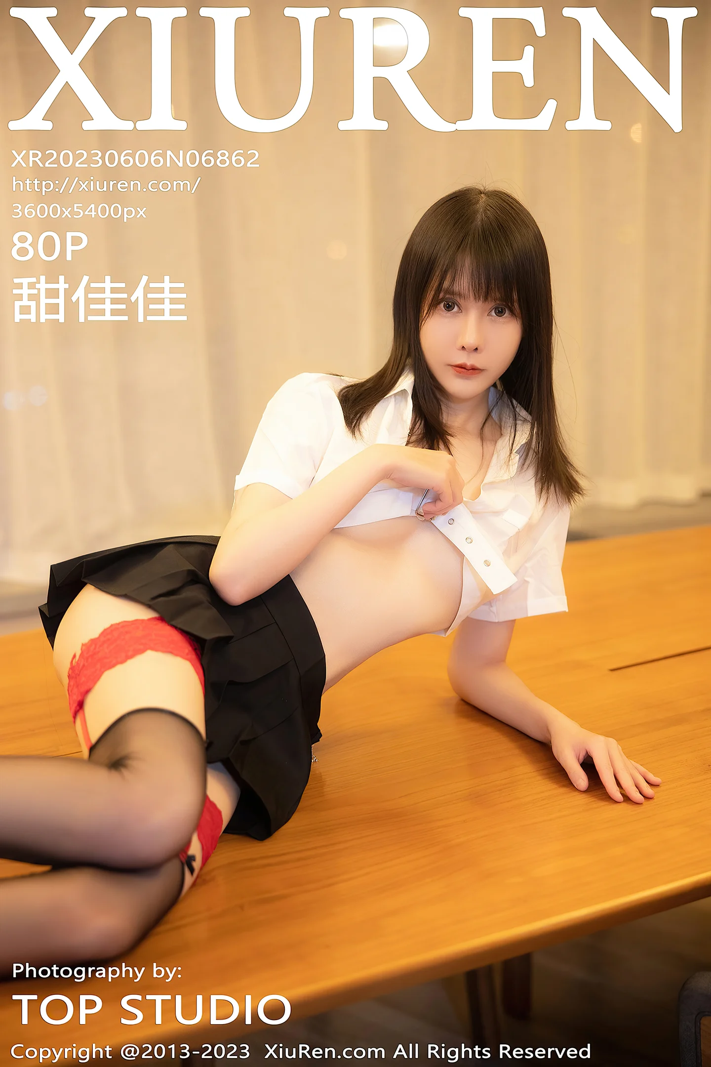 [XiuRen秀人网]No.6862_模特甜佳佳性感白色短款上衣配黑短裙半撩秀曼妙身姿诱惑写真80P-秀人网 - XiuRen.Space